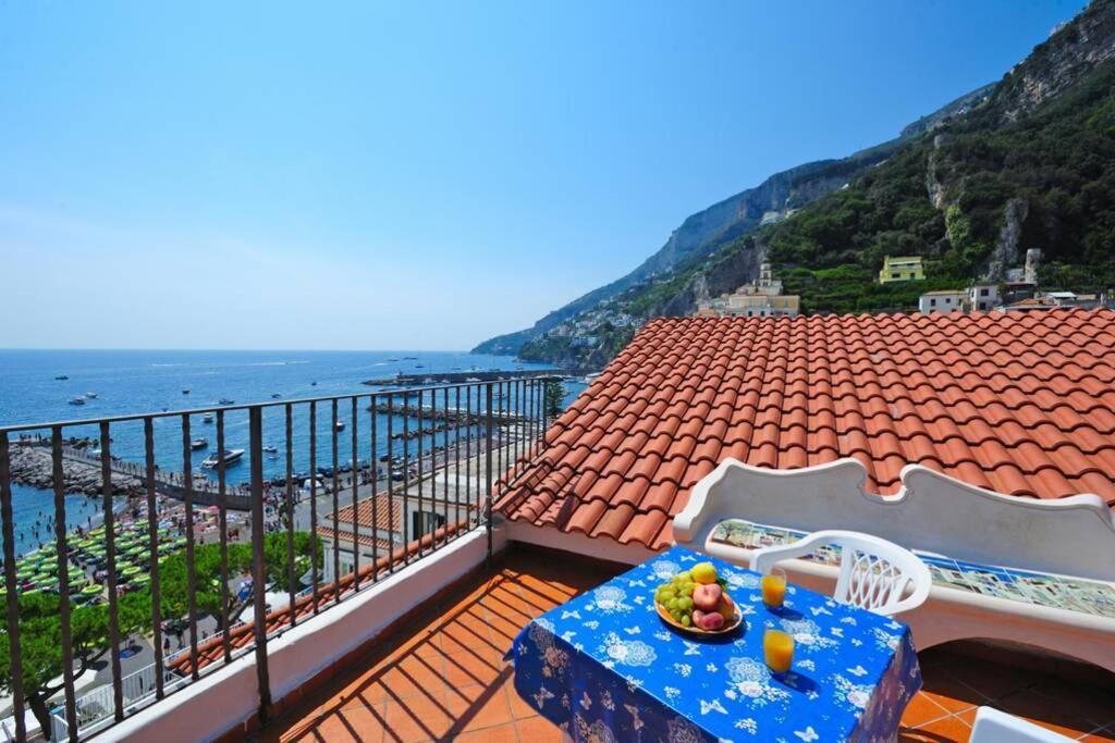 Mamma Rosanna - Apartment In Amalfi With Terrace Екстер'єр фото