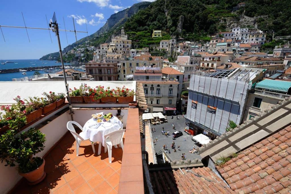 Mamma Rosanna - Apartment In Amalfi With Terrace Екстер'єр фото