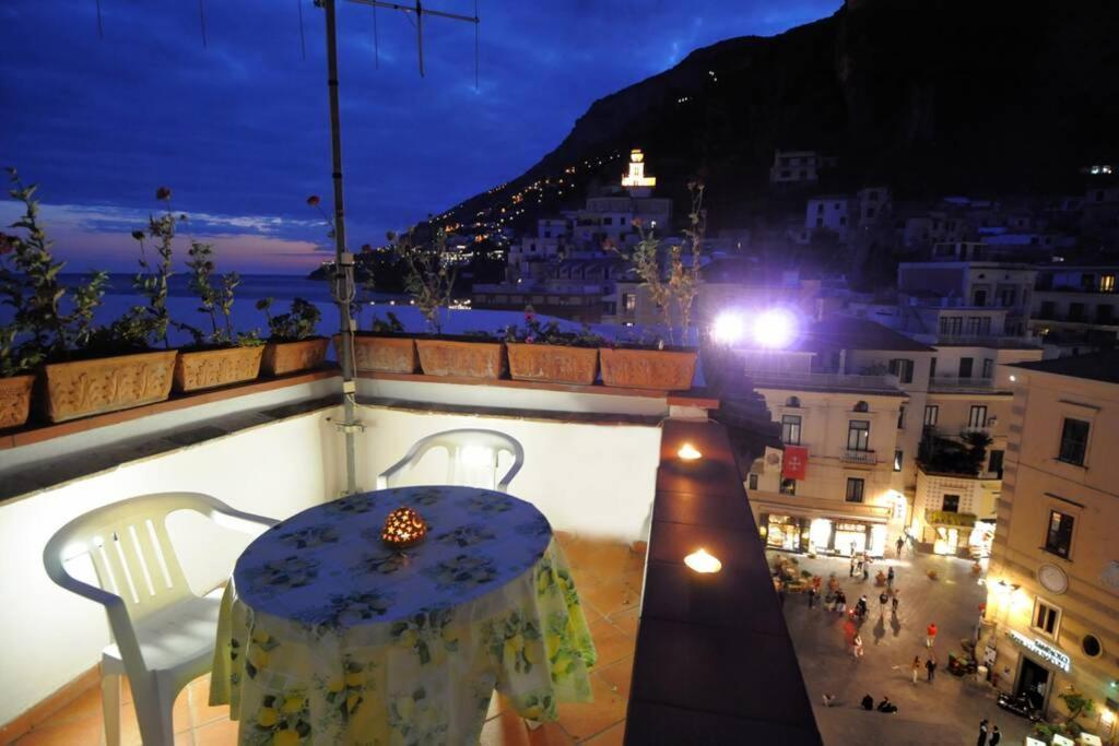 Mamma Rosanna - Apartment In Amalfi With Terrace Екстер'єр фото