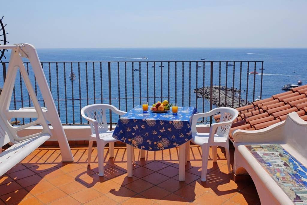 Mamma Rosanna - Apartment In Amalfi With Terrace Екстер'єр фото