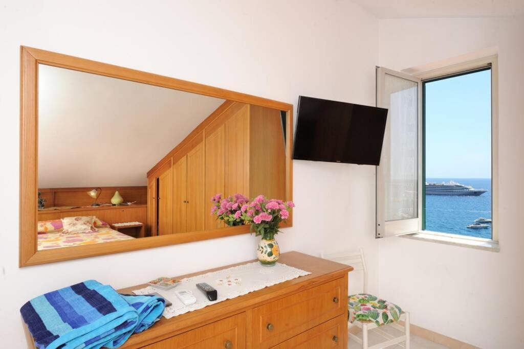 Mamma Rosanna - Apartment In Amalfi With Terrace Екстер'єр фото